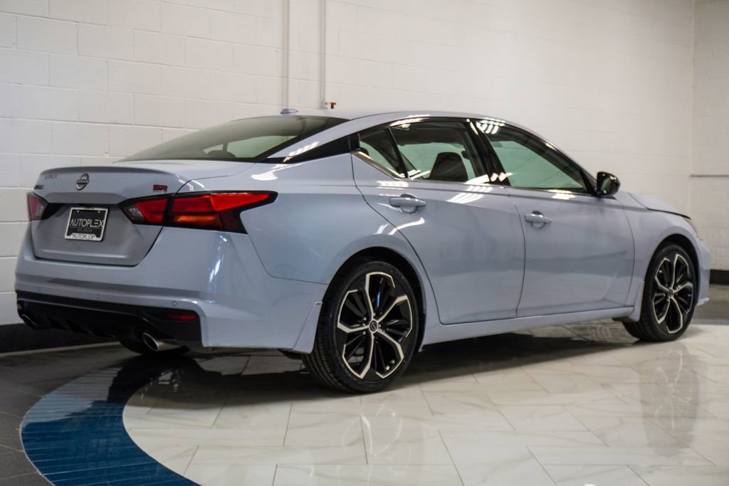 Used 2024 Nissan Altima 2.5 SR w/ SR Premium Package image 34