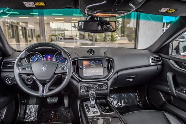 Used 2016 Maserati Ghibli RWD image 25