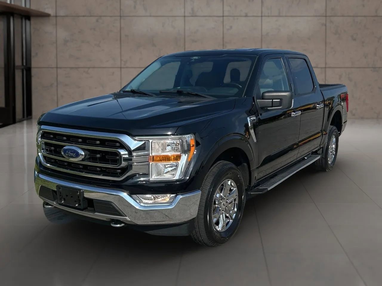 Used 2021 Ford F150 XLT w/ Equipment Group 301A Mid image 1