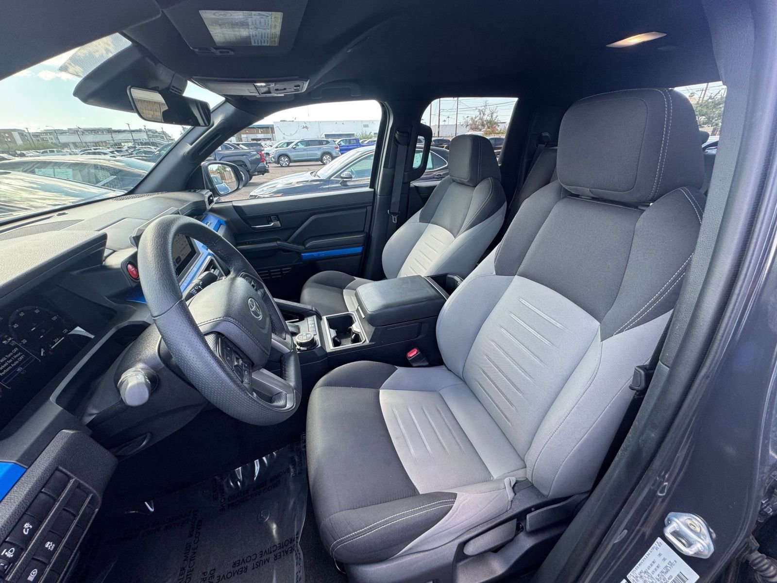 Used 2025 Buick Envista Sport Touring image 34