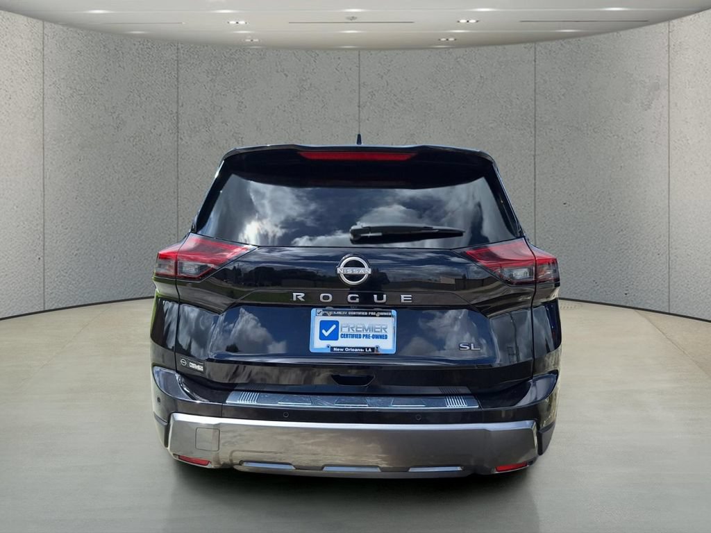 Used 2024 Nissan Rogue SL w/ SL Premium Package FWD image 4