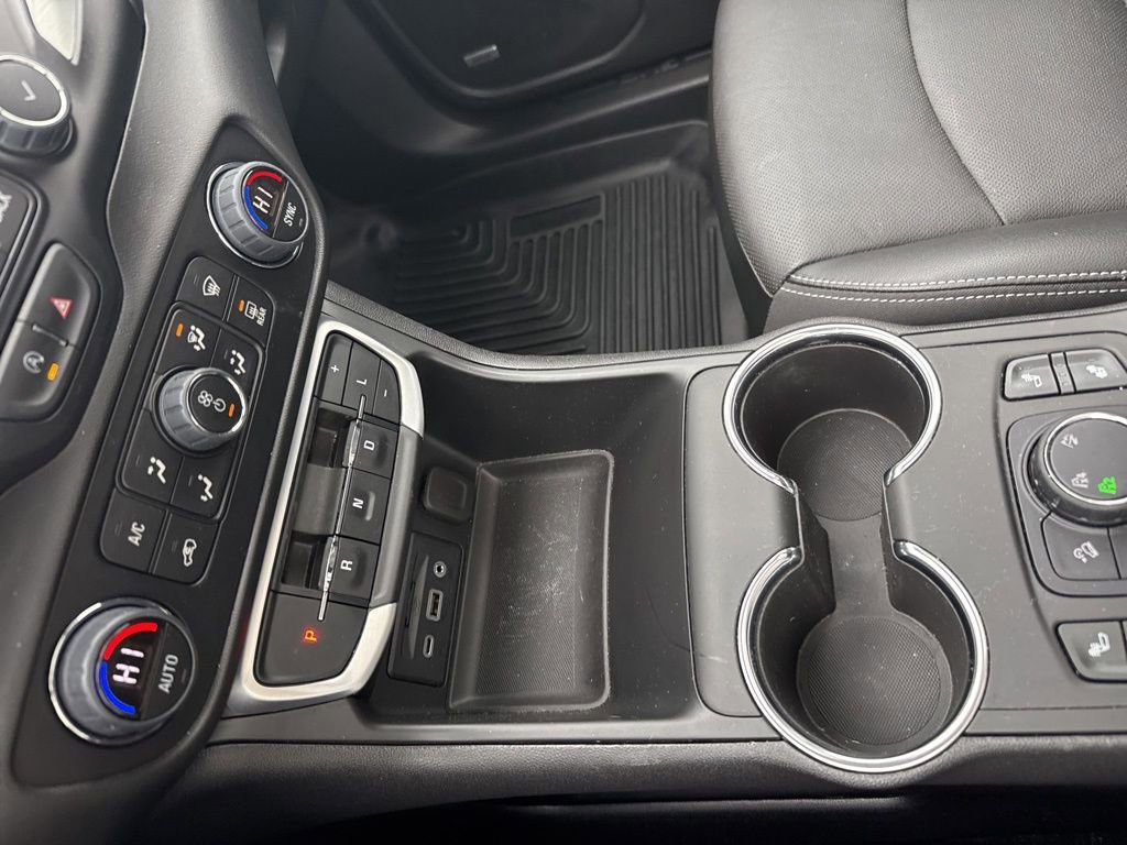 Used 2023 GMC Terrain SLT w/ Infotainment Package II image 20
