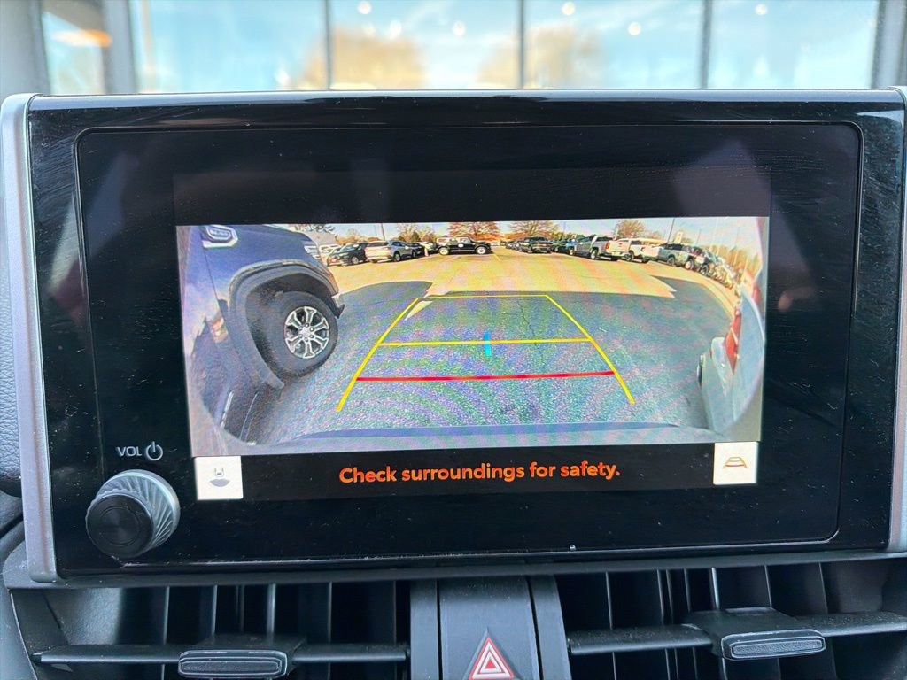 Used 2025 Toyota RAV4 XLE image 20