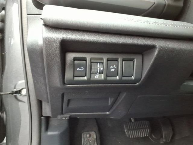 Used 2024 Subaru Outback Limited image 32