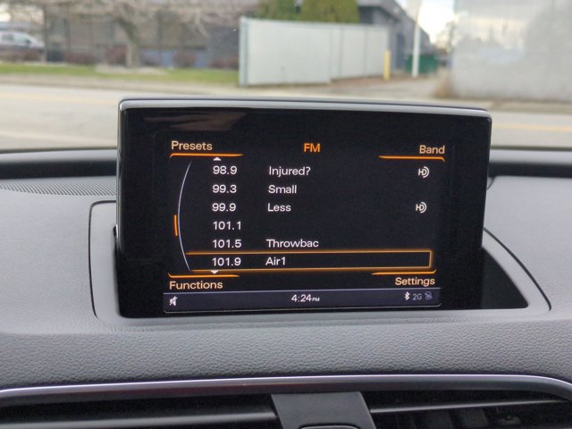 Used 2018 Audi Q3 2.0T Premium Plus w/ Premium Plus Package image 21