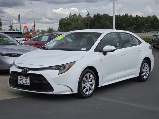 Used 2023 Toyota Corolla LE image 8