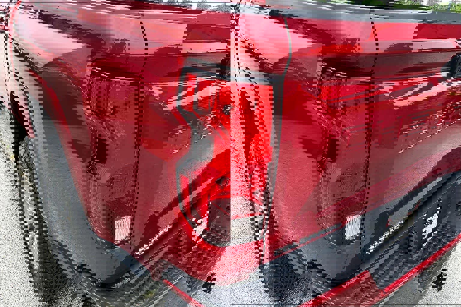 Used 2024 Chevrolet Colorado LT w/ LT Convenience Package II RWD image 25