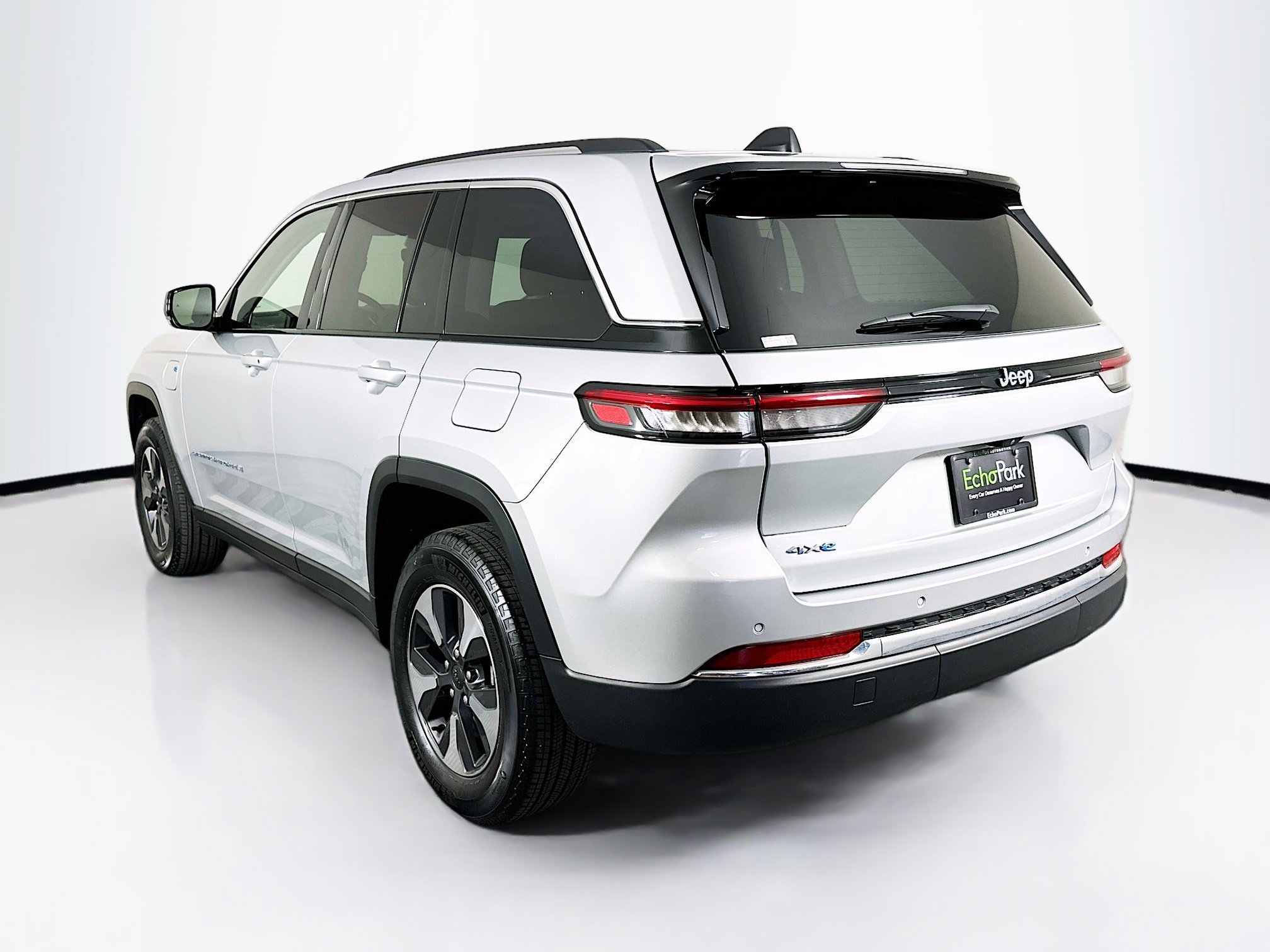 Used 2022 Jeep Grand Cherokee Limited 4xe AWD/4WD image 5