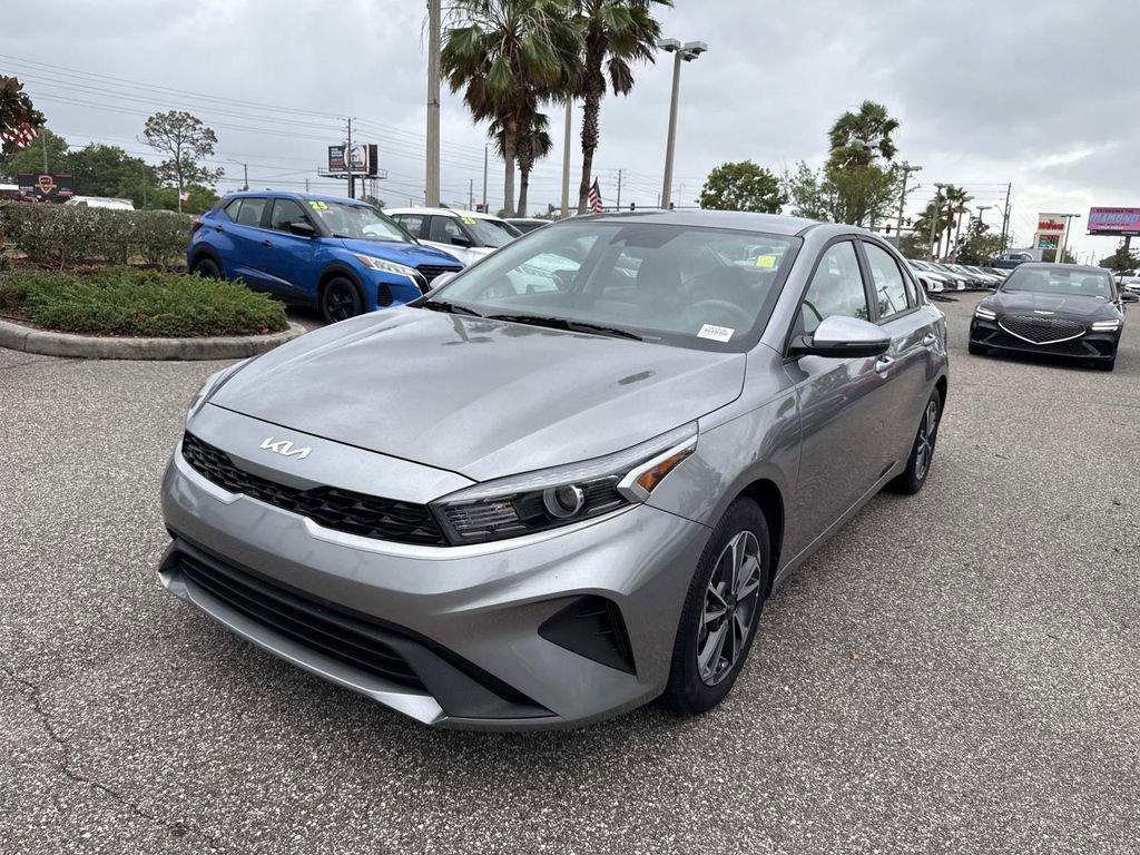 Used 2024 Kia Forte LXS w/ LXS Technology Package image 8