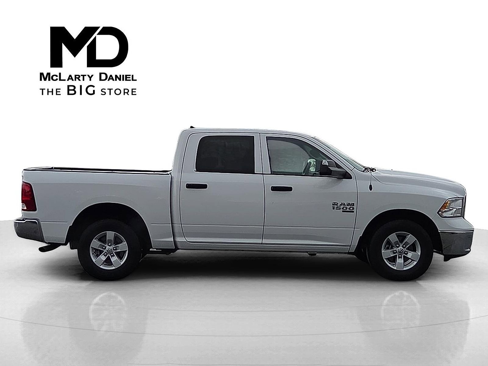 Used 2023 RAM 1500 Classic SLT w/ Trailer & Traction Group image 6