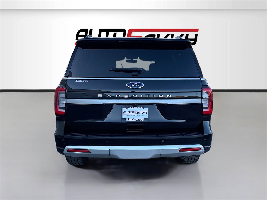 Used 2023 Ford Expedition Limited image 6