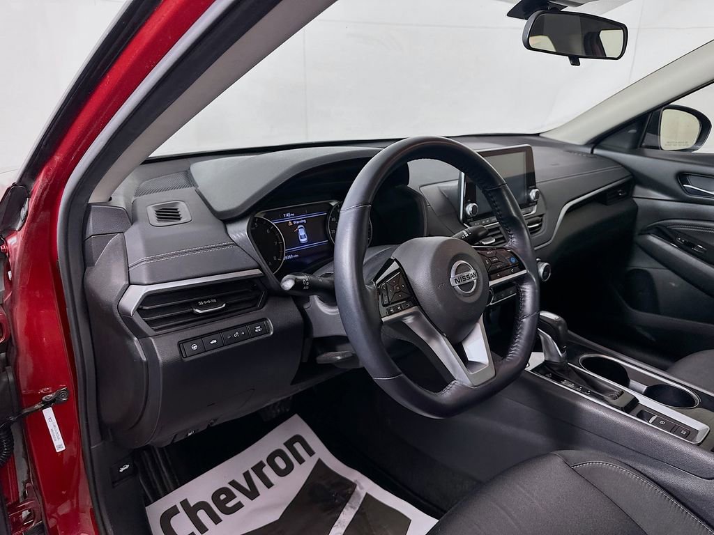 Used 2021 Nissan Altima 2.5 SV w/ SV Premium Package image 9