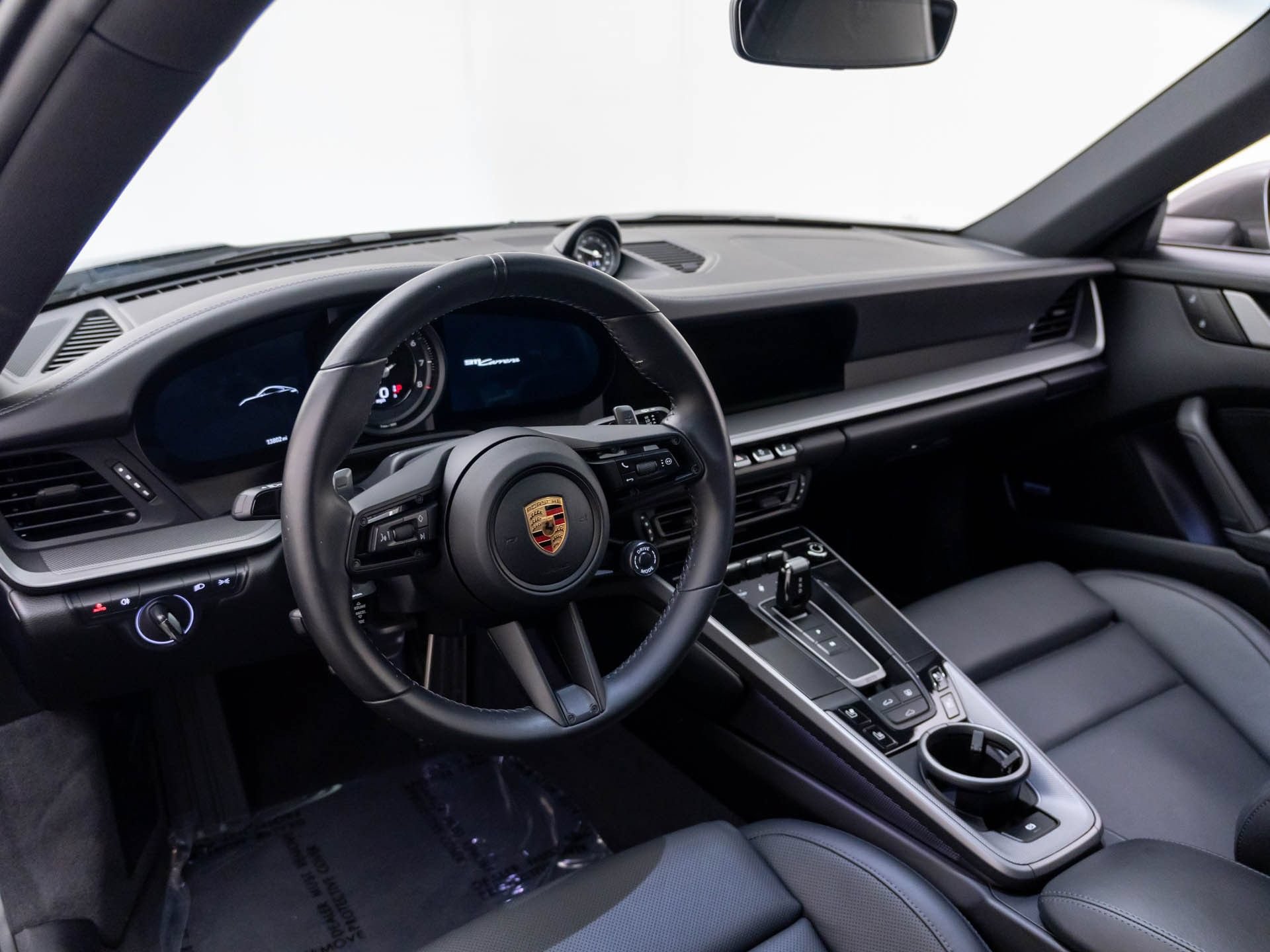Certified 2024 Porsche 911 Carrera RWD image 4