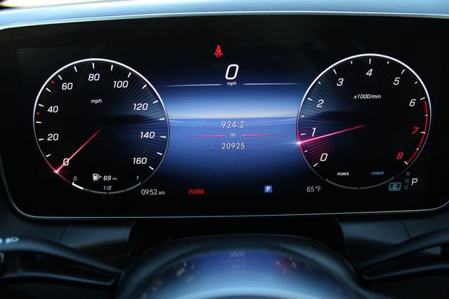 Used 2024 Mercedes-Benz GLC 300 4MATIC image 12