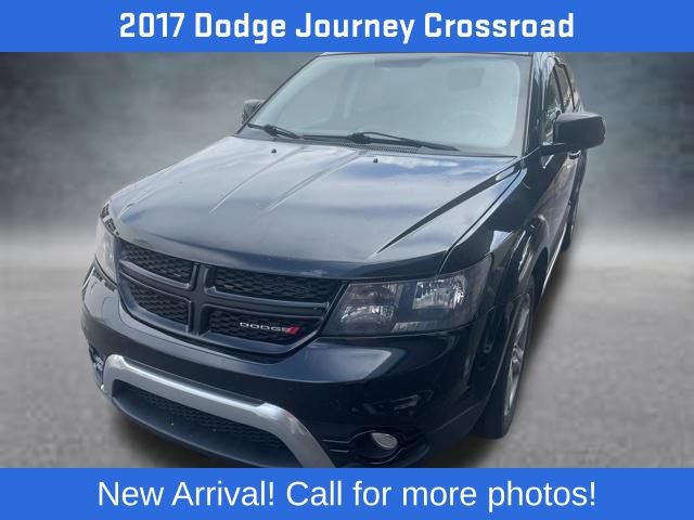 Used 2017 Dodge Journey Crossroad image 1
