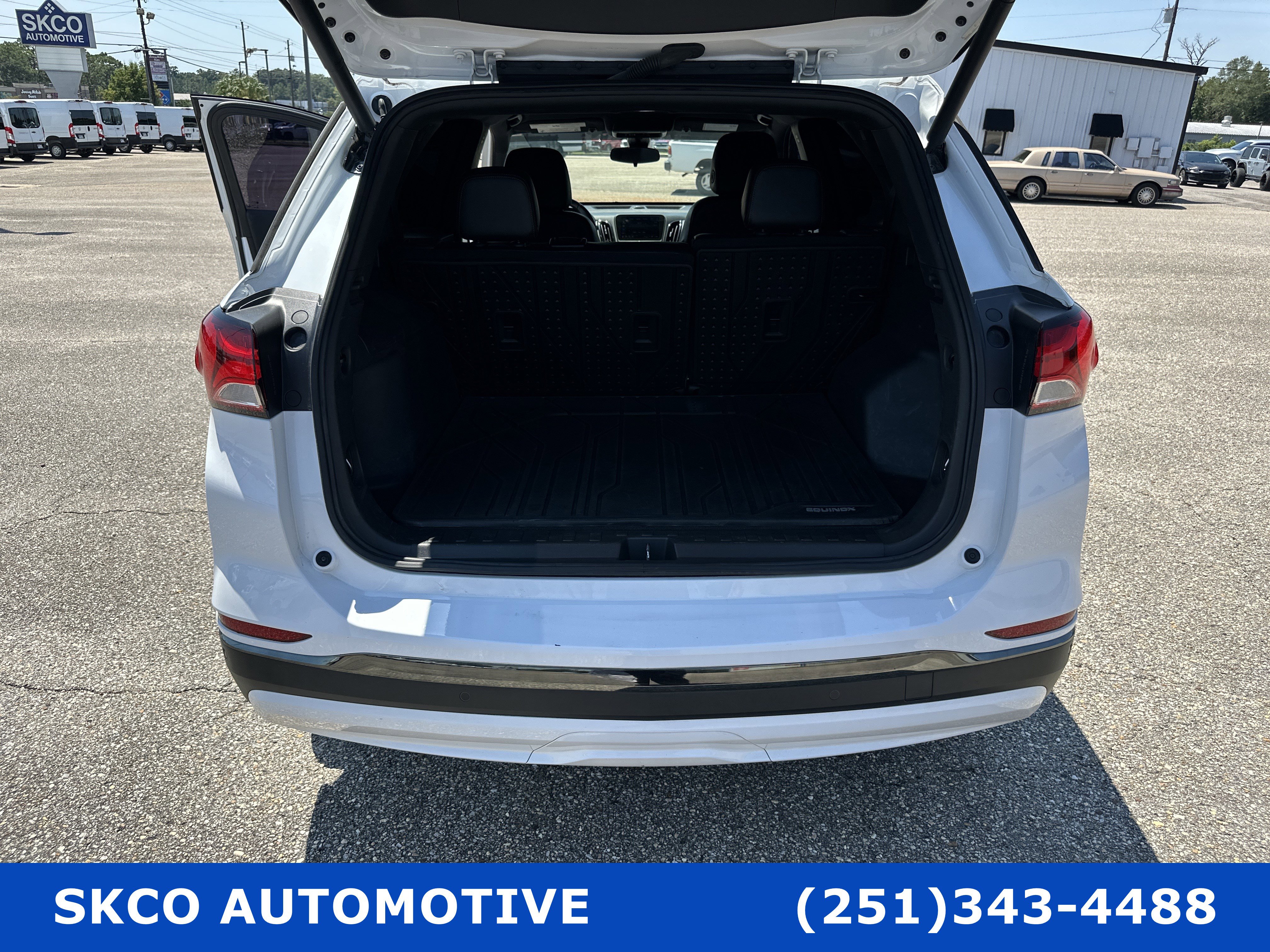 Used 2022 Chevrolet Equinox RS w/ Infotainment Package image 20