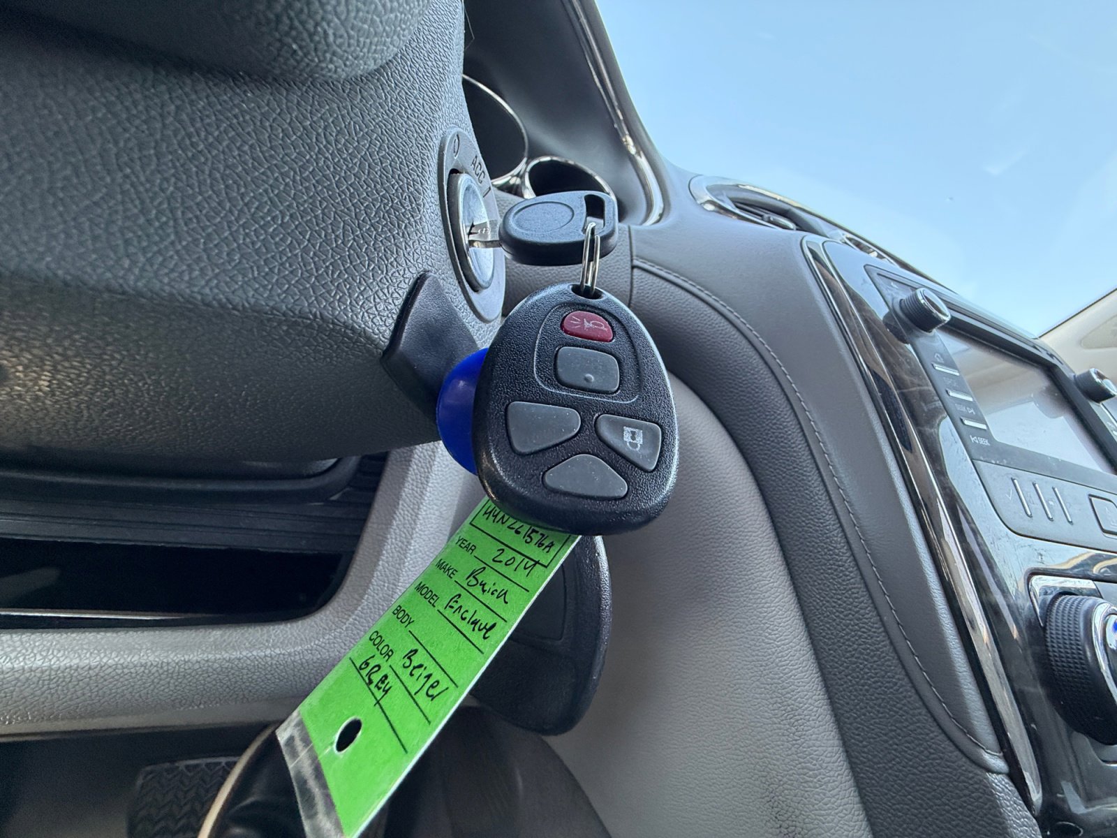 Used 2014 Buick Enclave Leather w/ LPO, Cargo Convenience Pkg FWD image 30