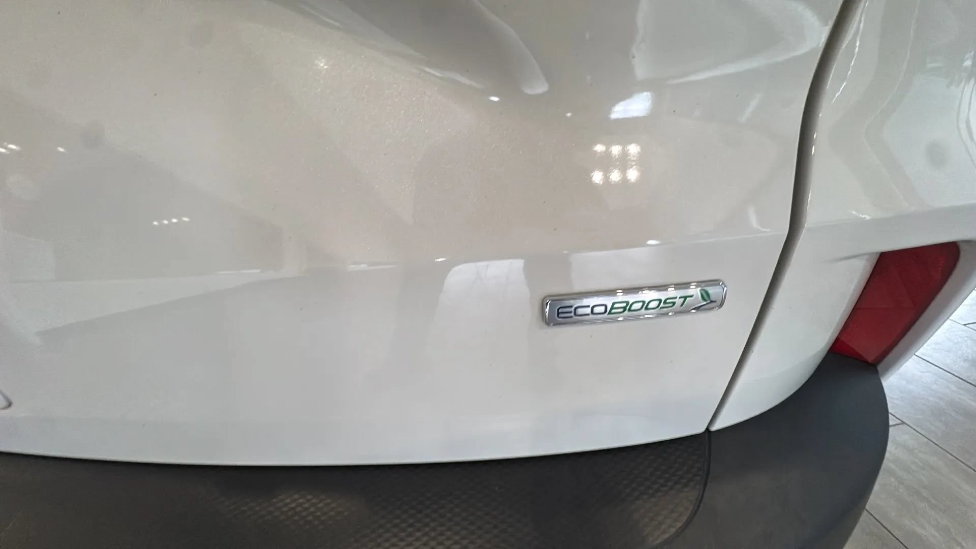 Used 2020 Ford Escape SE FWD image 33