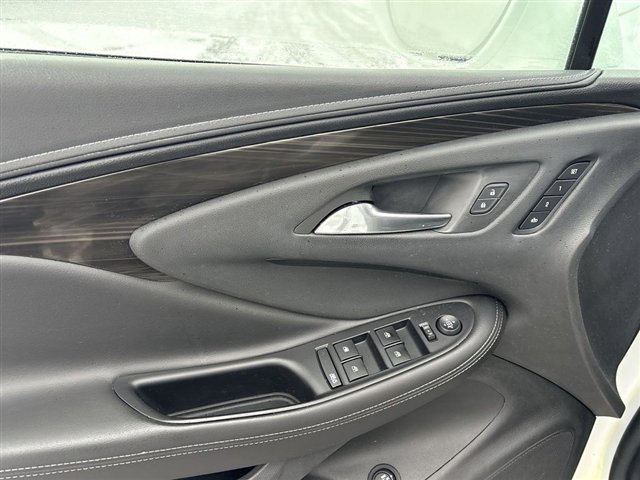 Certified 2019 Buick Envision Essence image 22