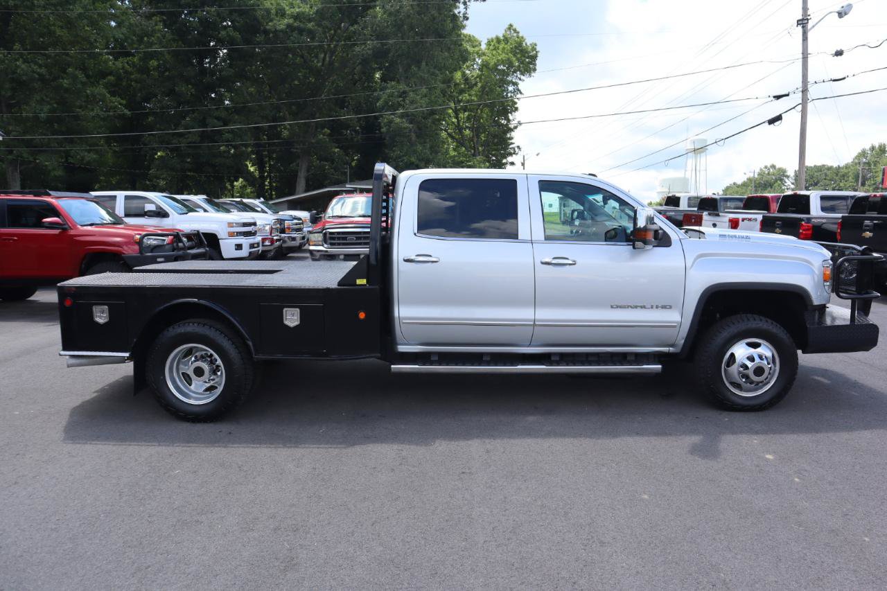 Used 2017 GMC Sierra 3500 Denali w/ Duramax Plus Package AWD/4WD image 4