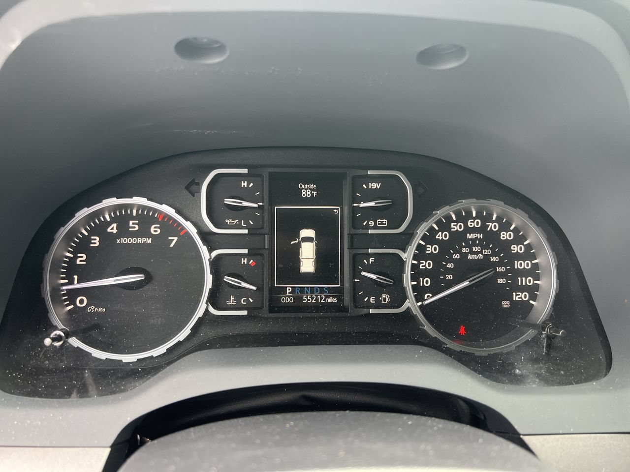 Used 2021 Toyota Tundra SR5 w/ SR5 Upgrade Package AWD/4WD image 21