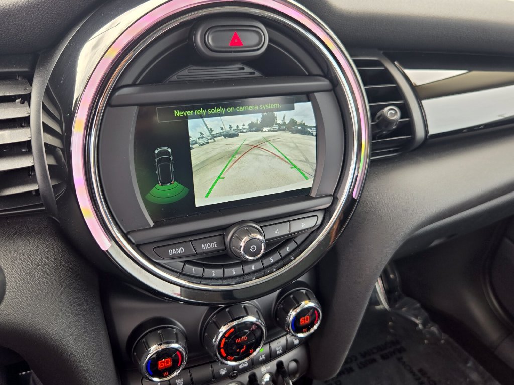 Used 2019 MINI Cooper 2-Door Hardtop FWD image 20