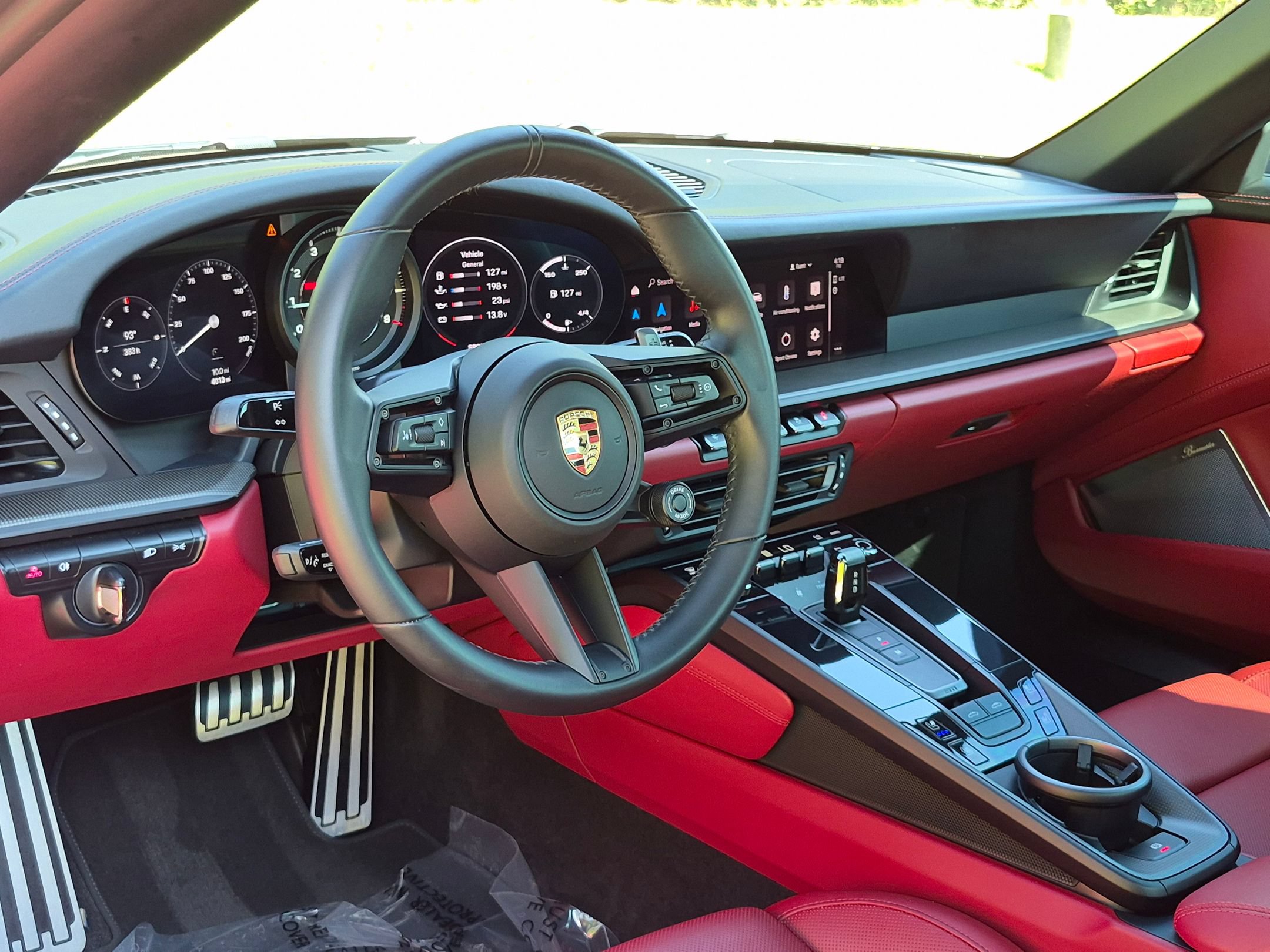 Certified 2024 Porsche 911 Targa 4 GTS AWD/4WD image 4