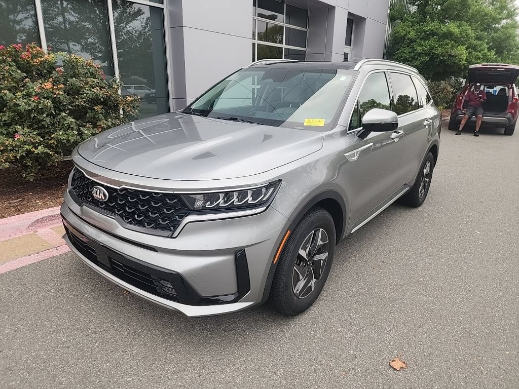 Used 2021 Kia Sorento EX FWD image 2