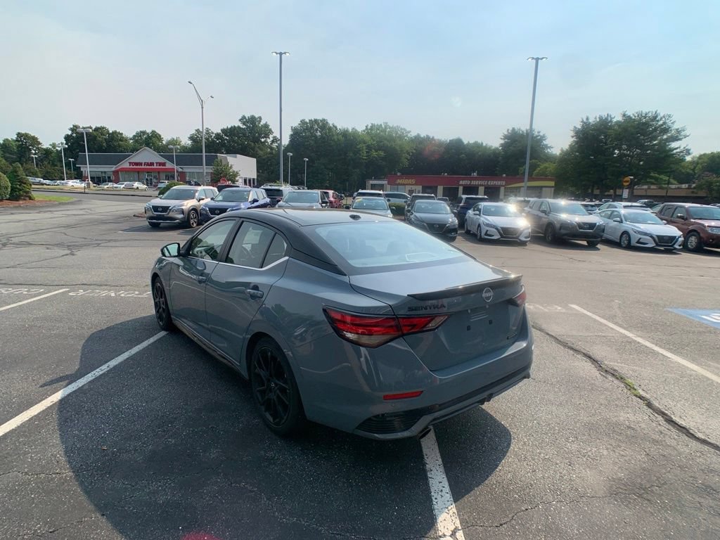 Certified 2025 Nissan Sentra SR w/ Midnight Edition FWD image 7
