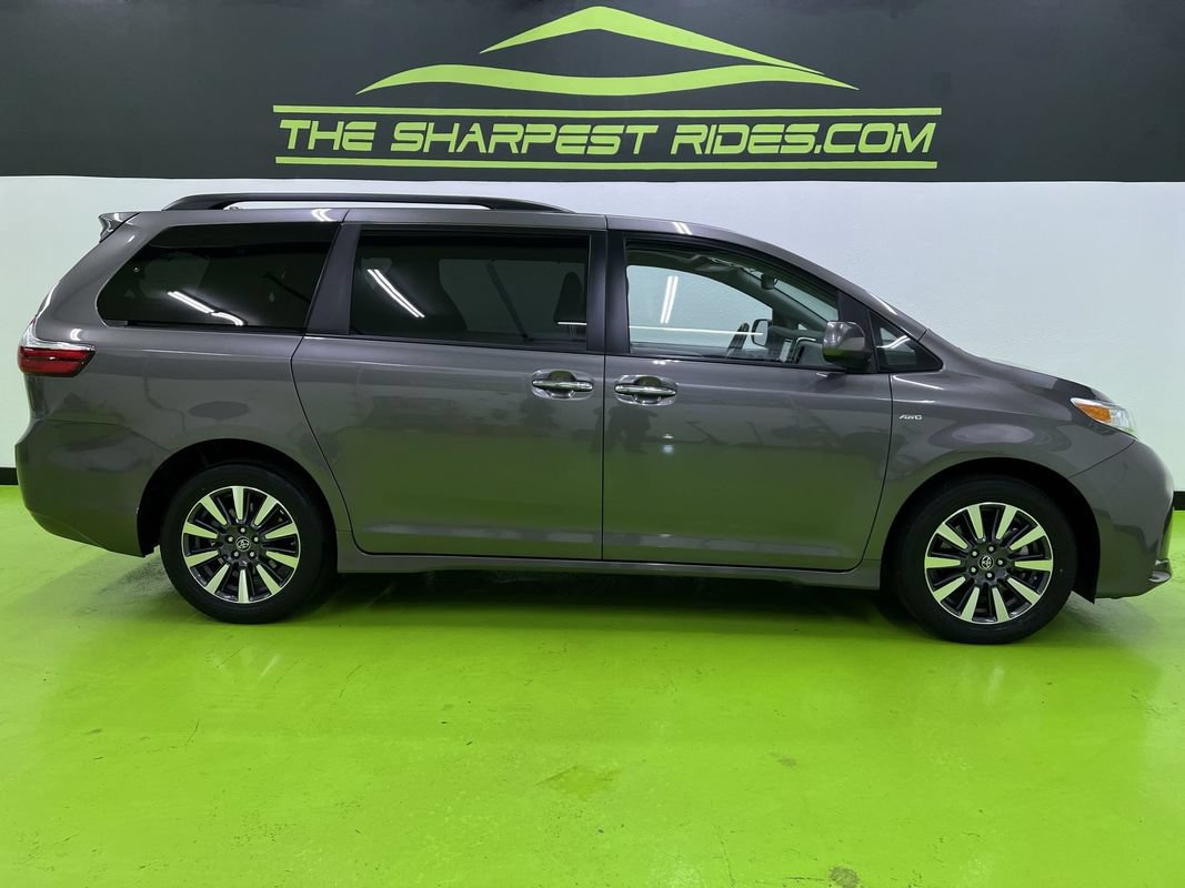 Used 2018 Toyota Sienna XLE w/ XLE Navigation Package AWD/4WD image 11