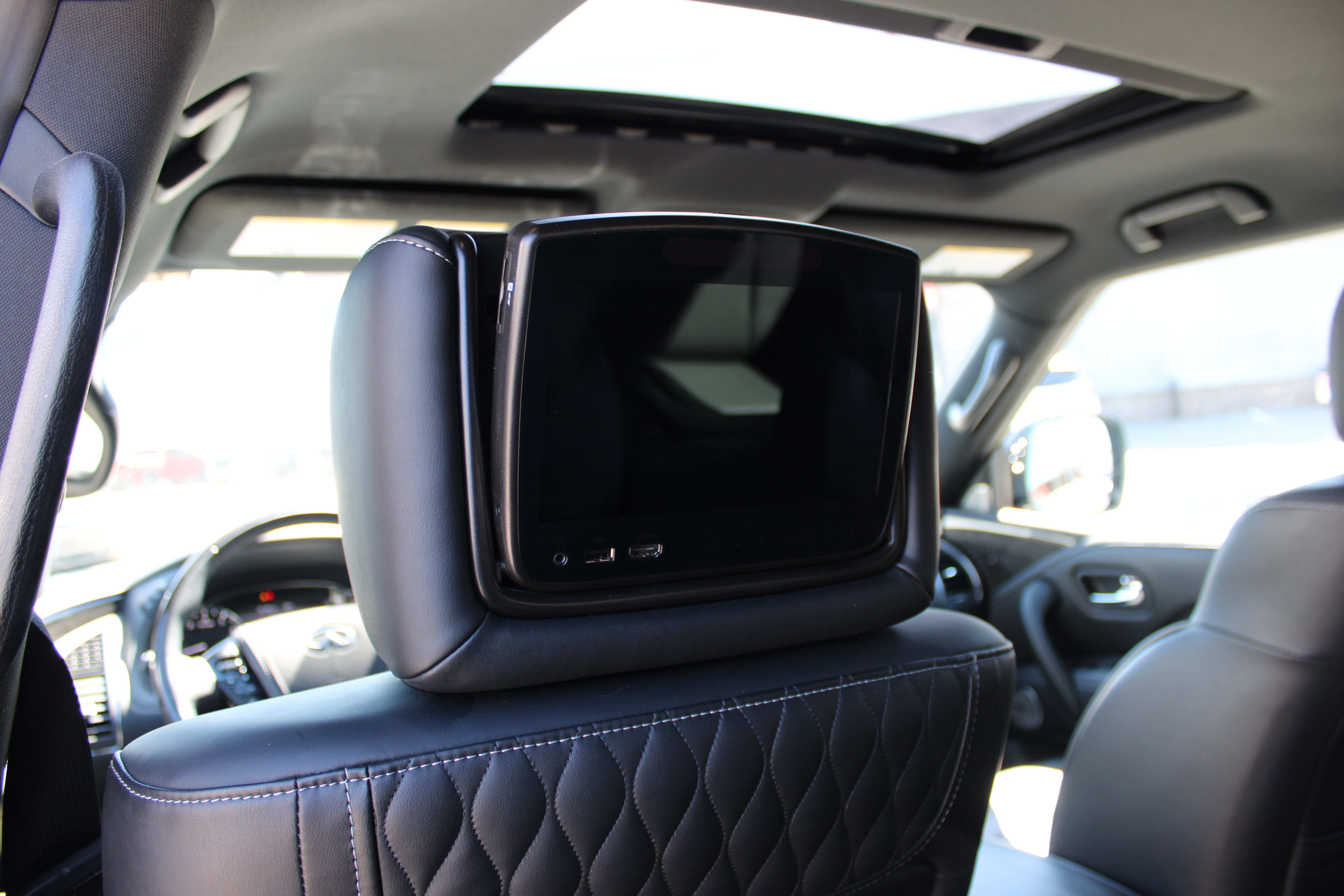 Used 2023 INFINITI QX80 Sensory w/ Cargo Package AWD/4WD image 16