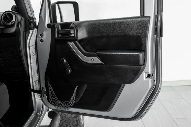 Used 2014 Jeep Wrangler Unlimited Sport AWD/4WD image 36