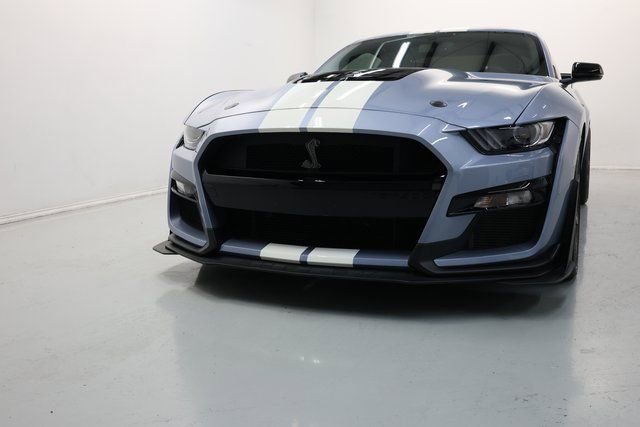 Used 2022 Ford Mustang Shelby GT500 w/ Carbon Fiber Track Pack image 54