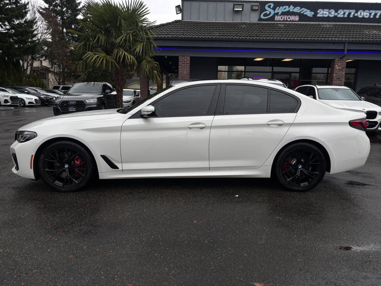 Used 2022 BMW 530i xDrive w/ M Sport Package image 11