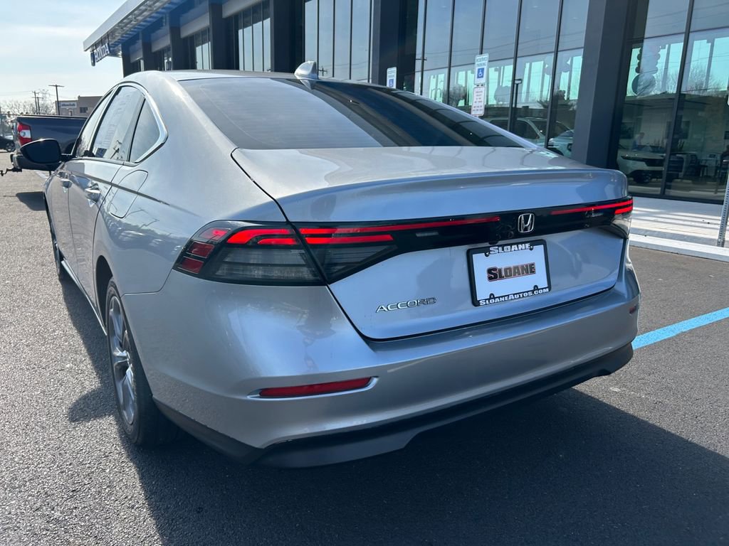 Used 2023 Honda Accord EX image 31