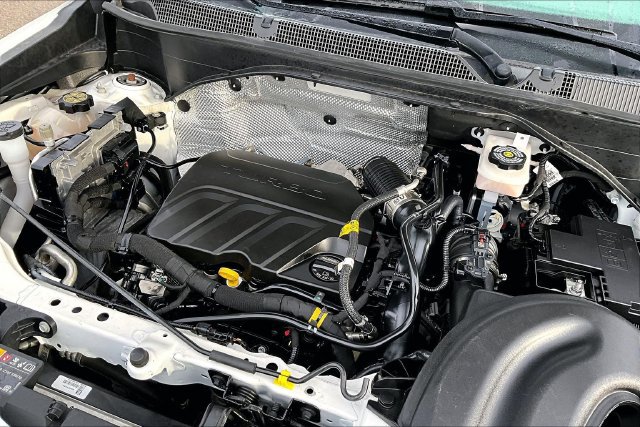 Used 2024 Buick Encore GX Preferred FWD image 31