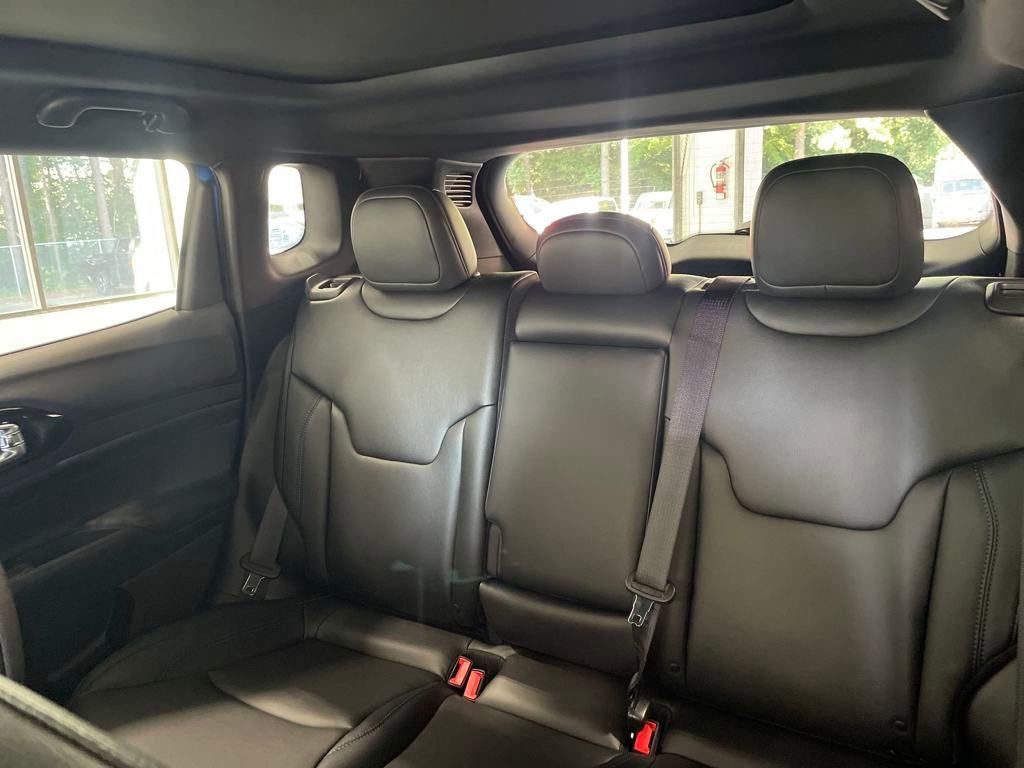 New 2025 Jeep Compass Limited w/ Sun & Sound Group image 13