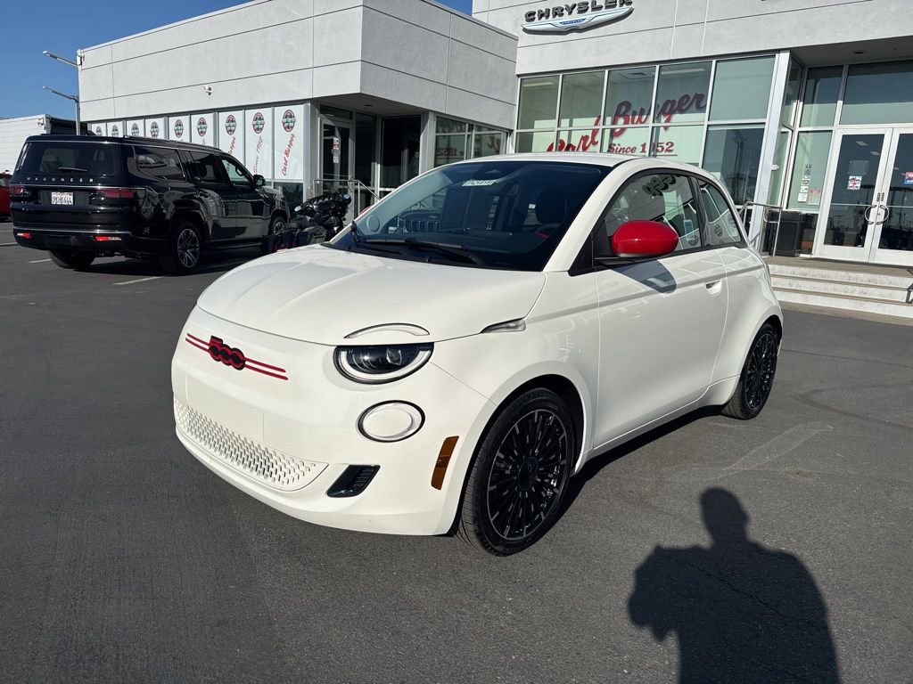 Used 2024 FIAT 500 e (RED) image 3