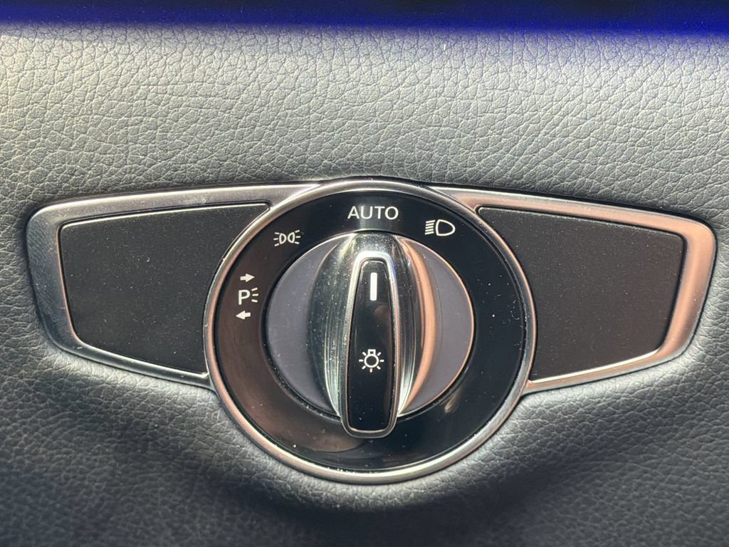 Used 2016 Mercedes-Benz S 550 Sedan image 28