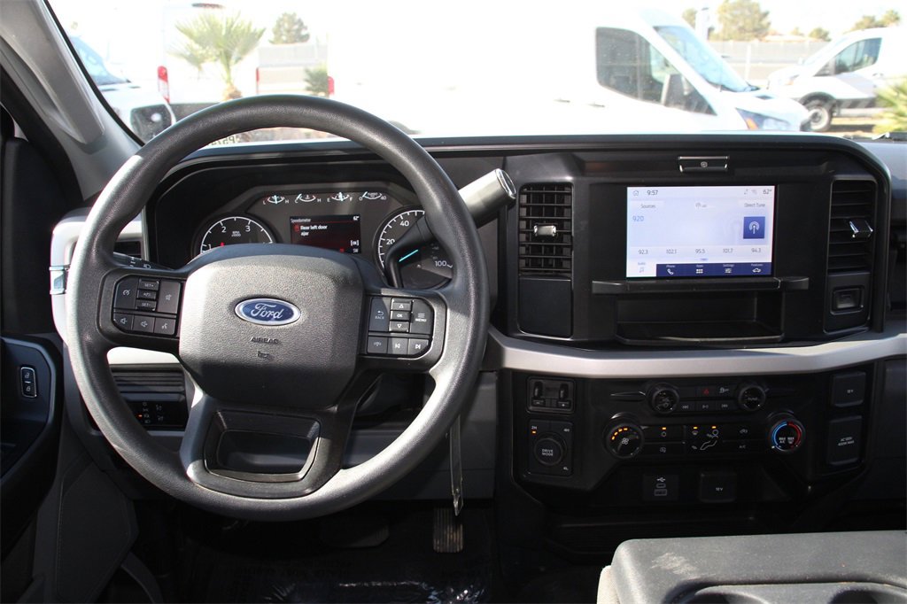 Certified 2025 Ford F350 XLT image 17