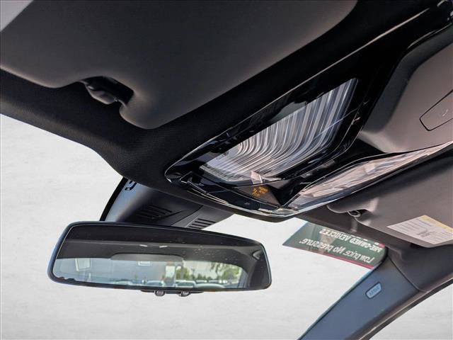 Used 2025 BMW 330i Sedan w/ M Sport Package RWD image 21