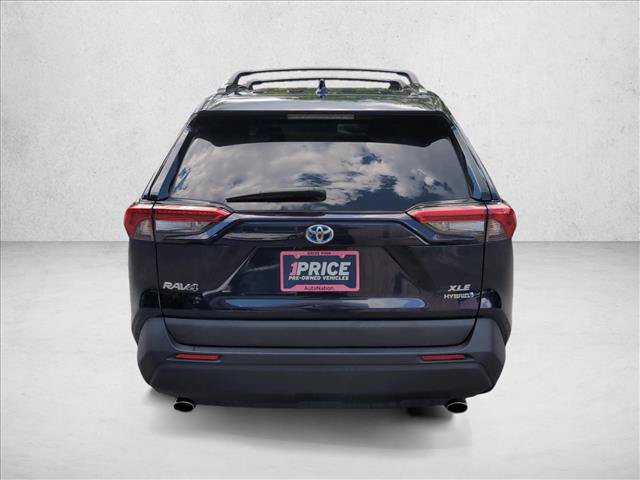 Used 2021 Toyota RAV4 XLE AWD/4WD image 6