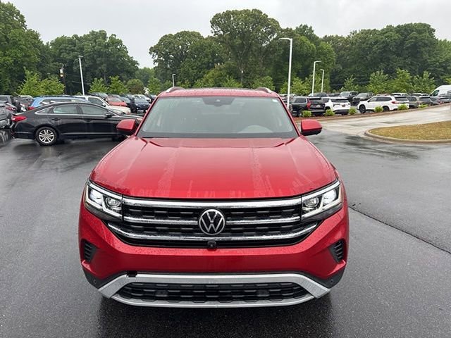 Used 2020 Volkswagen Atlas Cross Sport SEL Premium AWD/4WD image 2