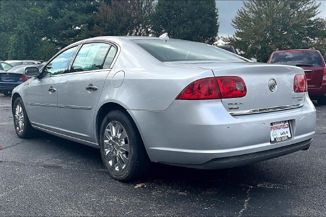 Used 2009 Buick Lucerne CXL w/ Driver Confidence Package FWD image 3