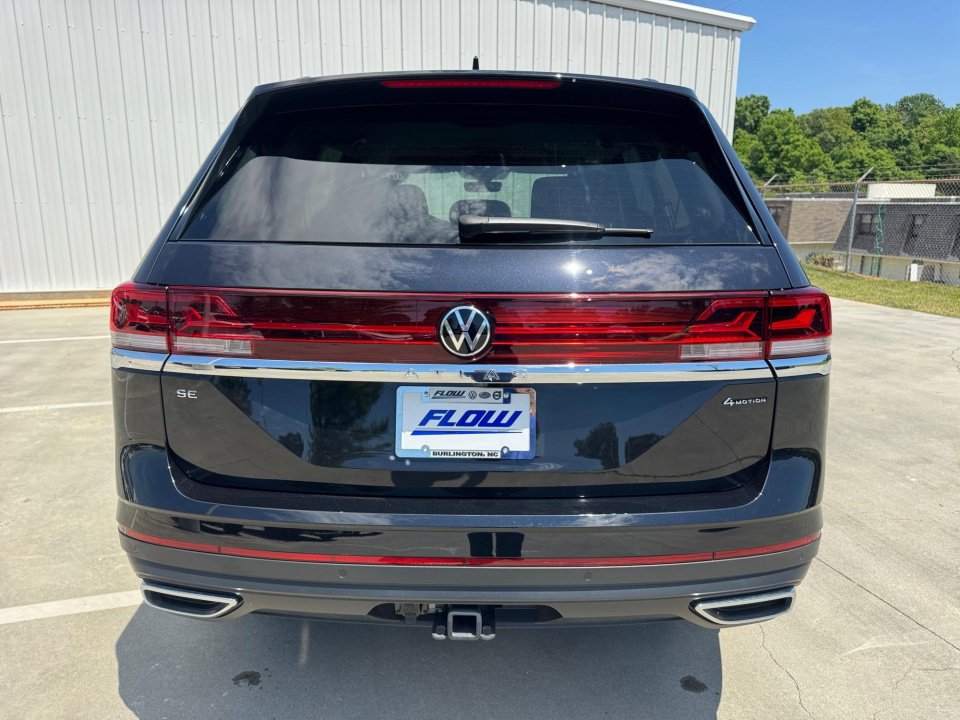 Certified 2026 Volkswagen Atlas SE AWD/4WD image 14