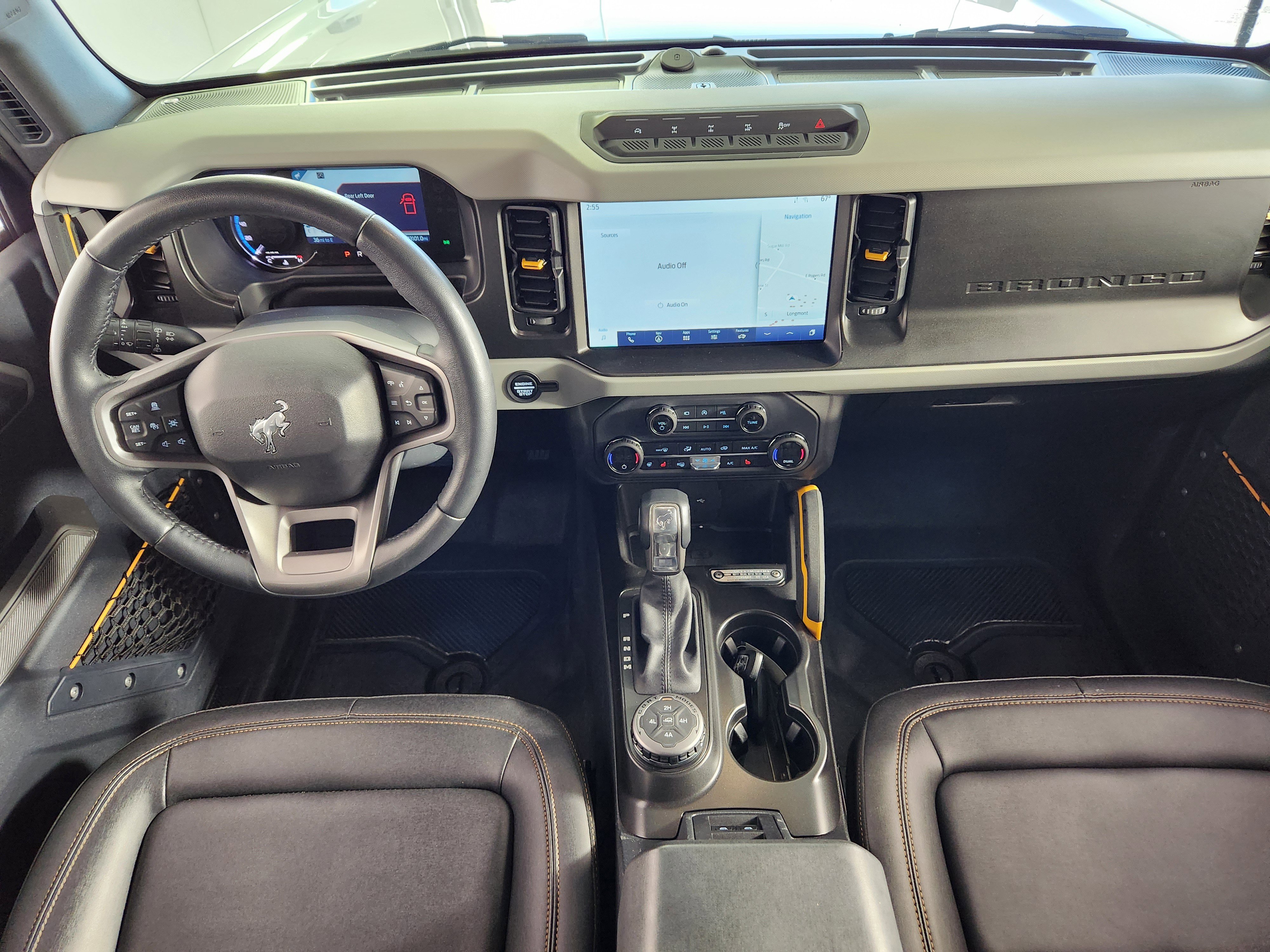 Used 2023 Ford Bronco Badlands image 15