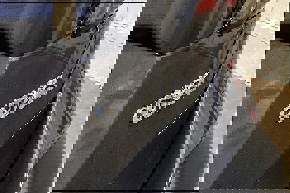 Certified 2025 Subaru Outback Limited image 11