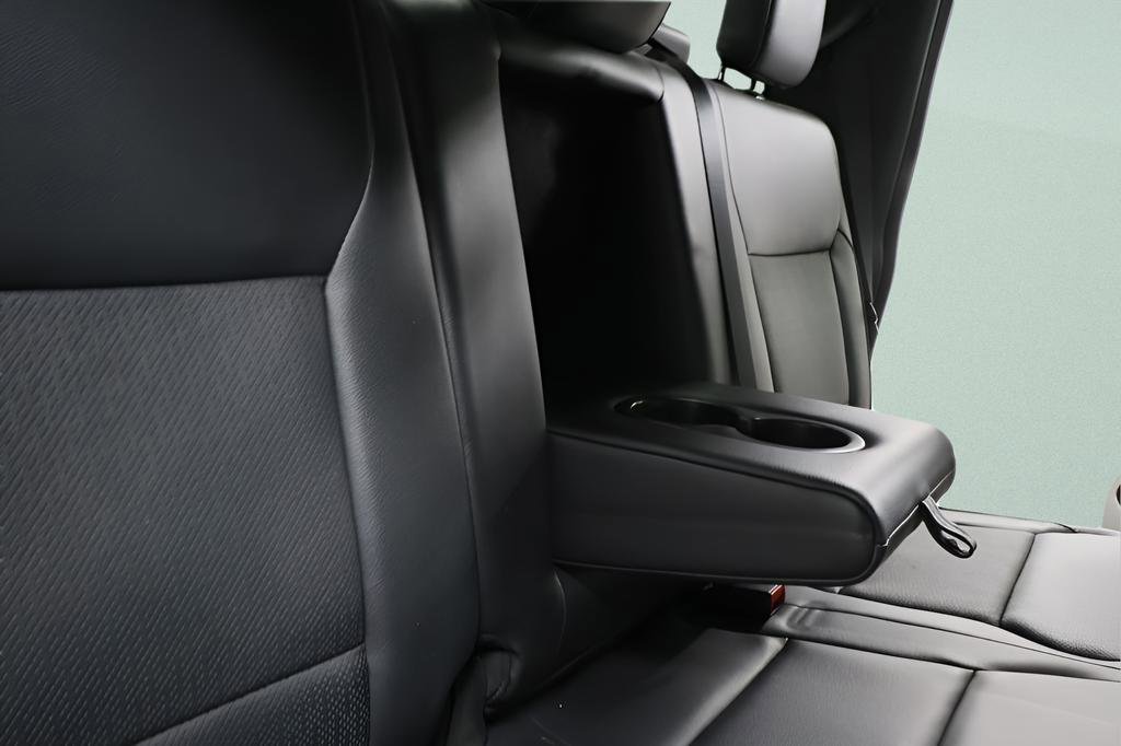 Used 2024 Ford F150 Lariat w/ Equipment Group 502A High image 28