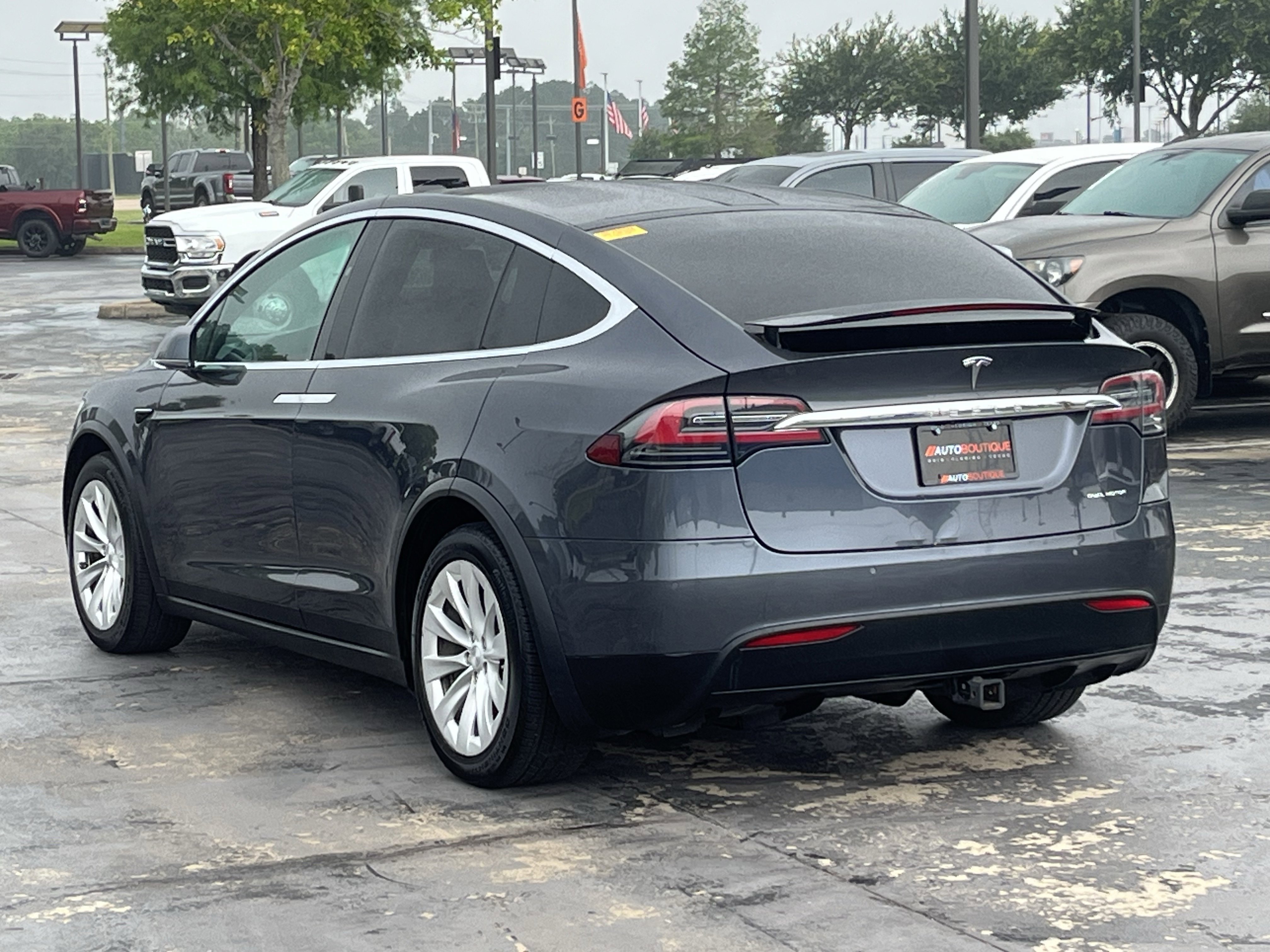 Used 2019 Tesla Model X 75D AWD/4WD image 8