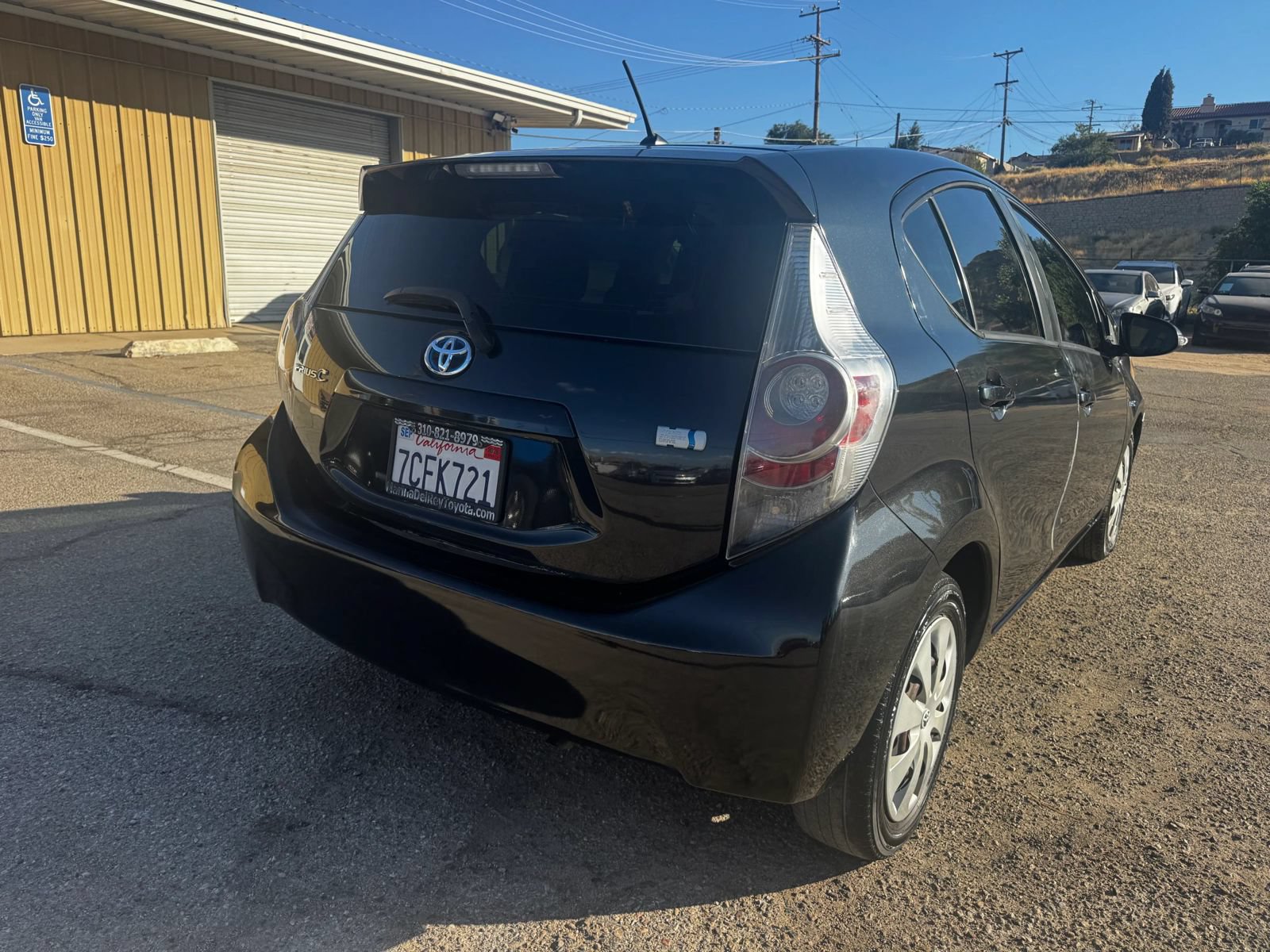 Used 2013 Toyota Prius C One FWD image 5